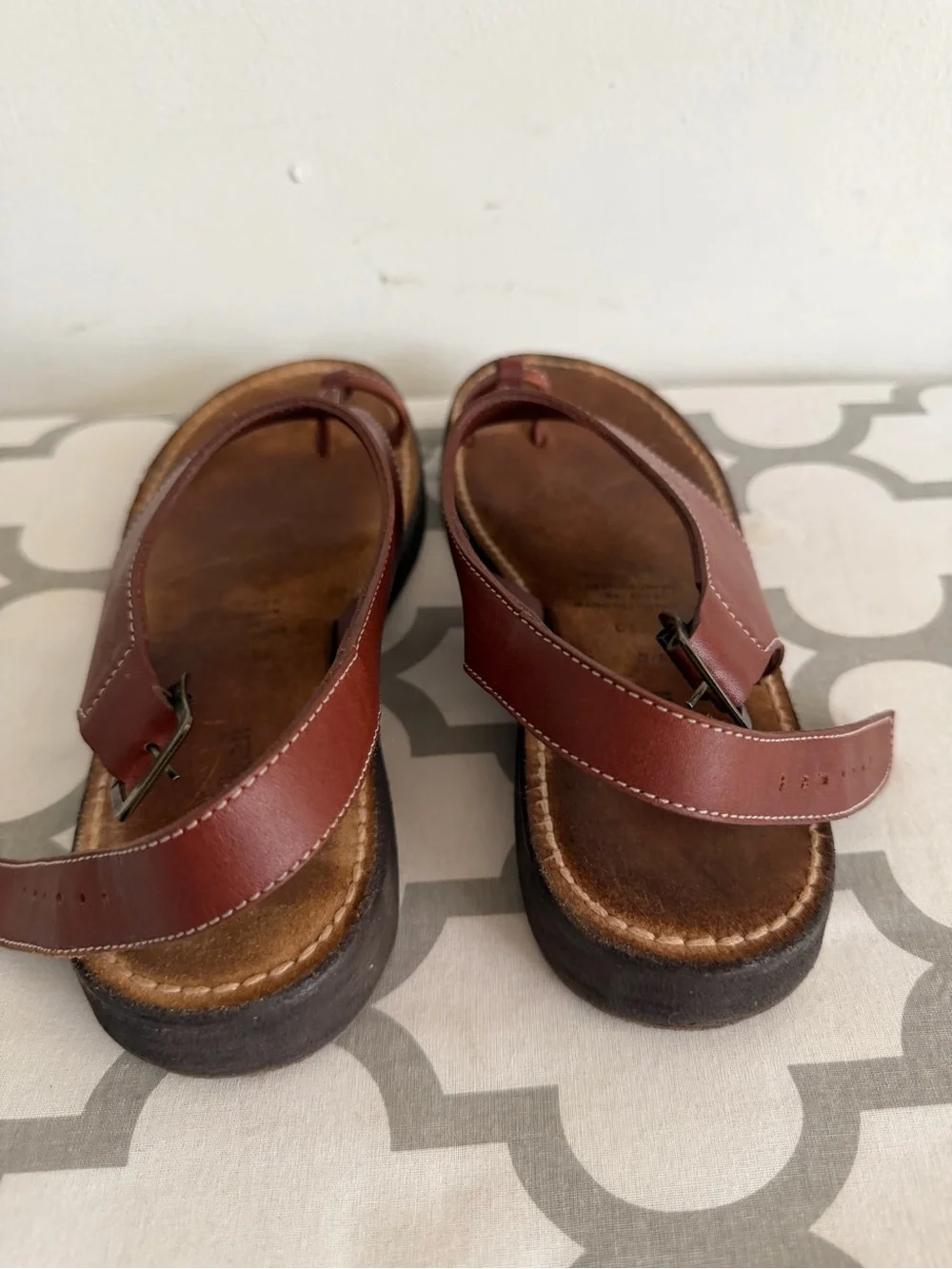 L.L. Bean Men's Brown Leather Thong Sandals with Buckle